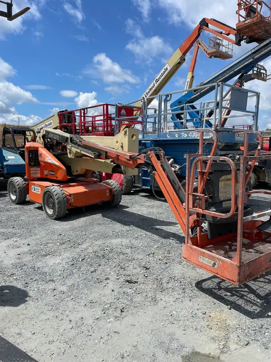 2016 JLG E450AJ Articulating Boom Lift
