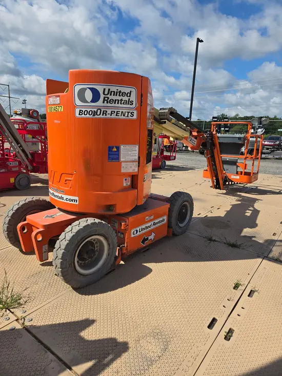 2018 JLG E300AJP Articulating Boom Lift