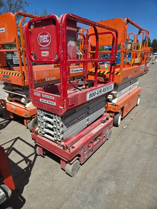2019 MEC MICRO 19 Scissor Lift