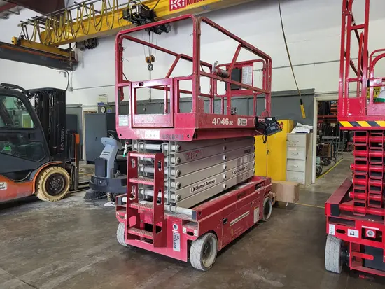 2017 MEC 4046SE Scissor Lift