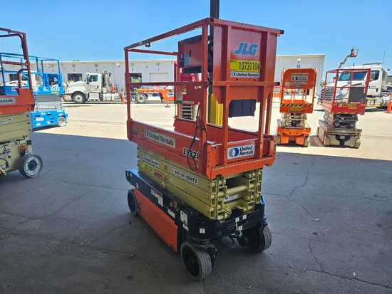 2018 JLG 1932R Scissor Lift