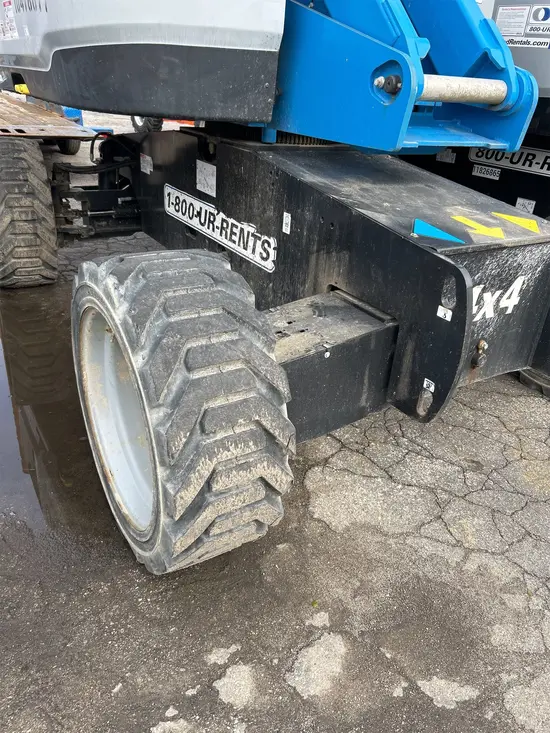 2016 Genie S-60X Boom Lift