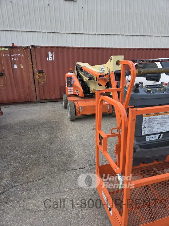 2017 JLG E450AJ Articulating Boom Lift
