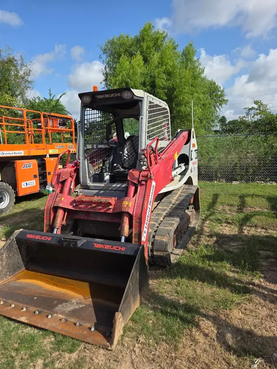 2019 Takeuchi TL12R2-R Track Loader
