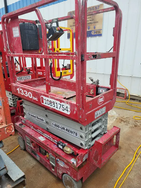 2018 MEC 1330SE Scissor Lift