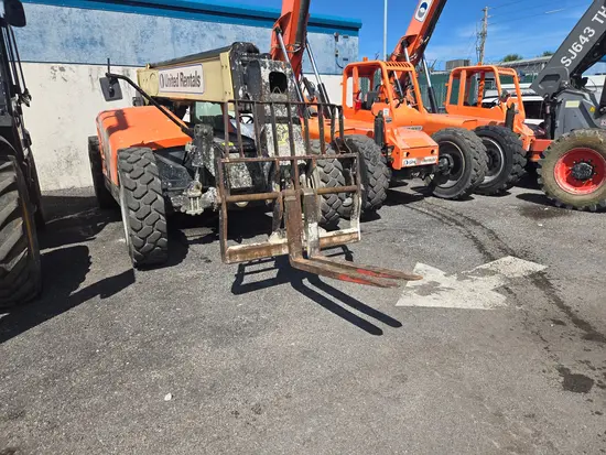 2018 JLG 742 Forklift