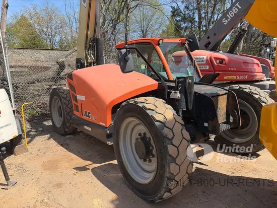2017 JLG 742 Forklift