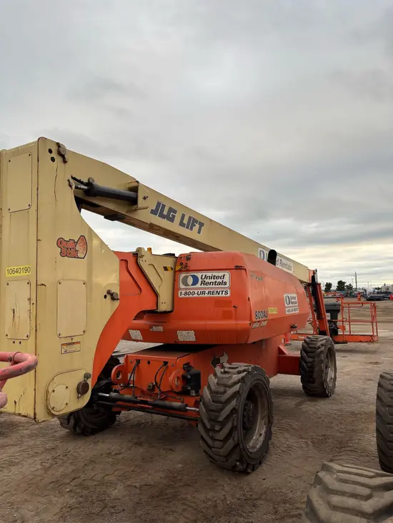 2017 JLG 800AJ Articulating Boom Lift