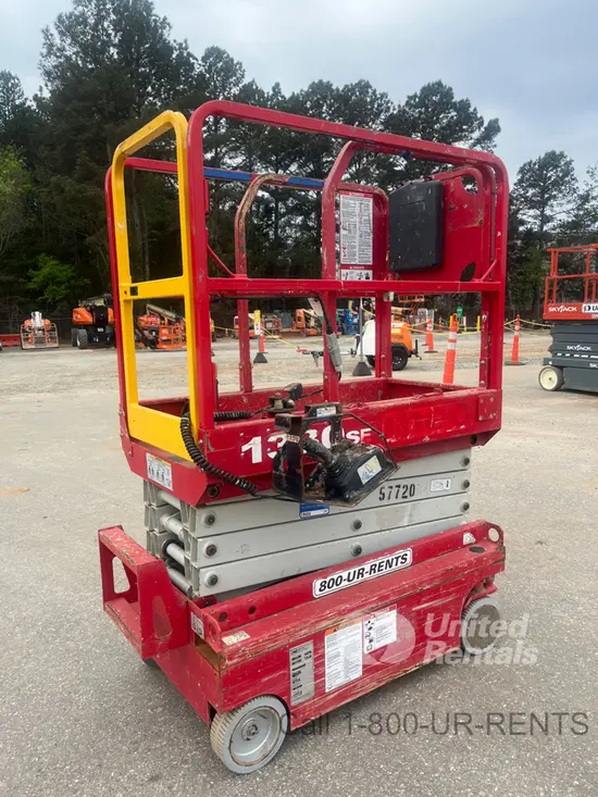2018 MEC 1330SE Scissor Lift