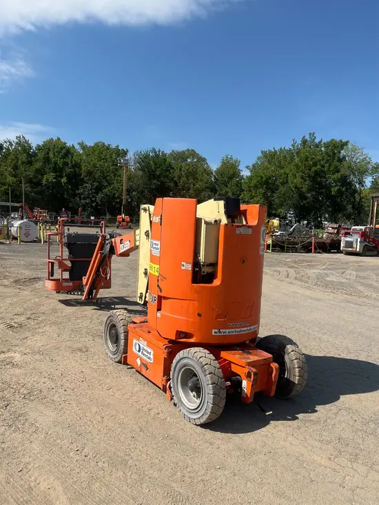 2017 JLG E300AJP Articulating Boom Lift