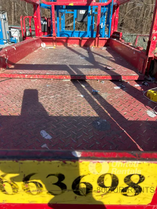 2017 MEC 4046SE Scissor Lift