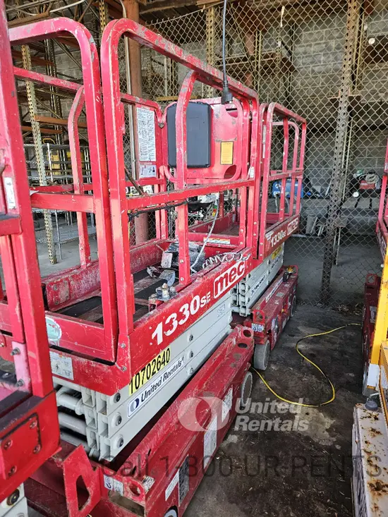 2017 MEC 1330SE Scissor Lift