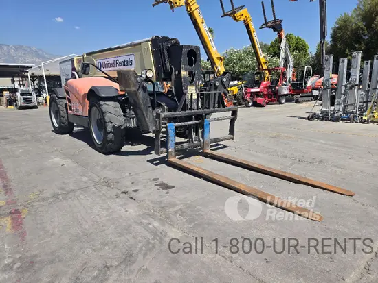 2018 JLG 1055 Forklift