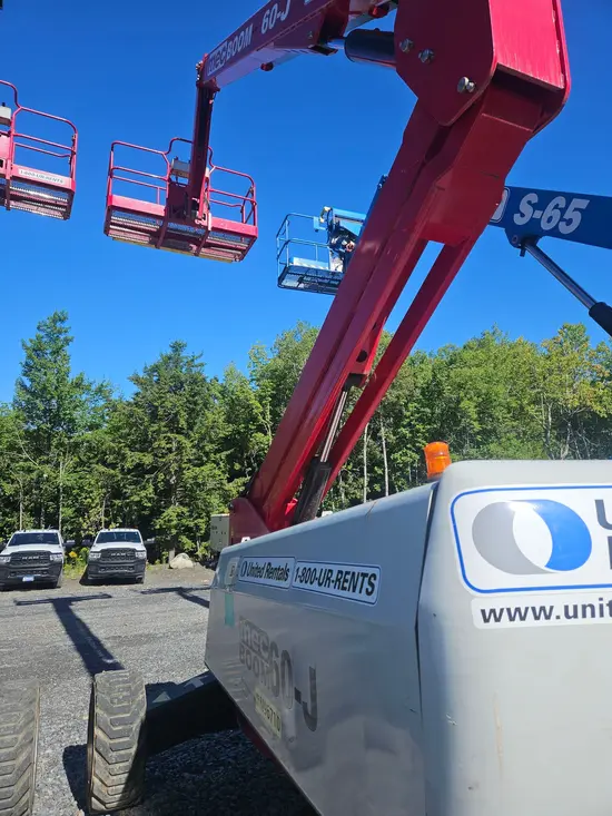 2016 MEC 60JD Boom Lift