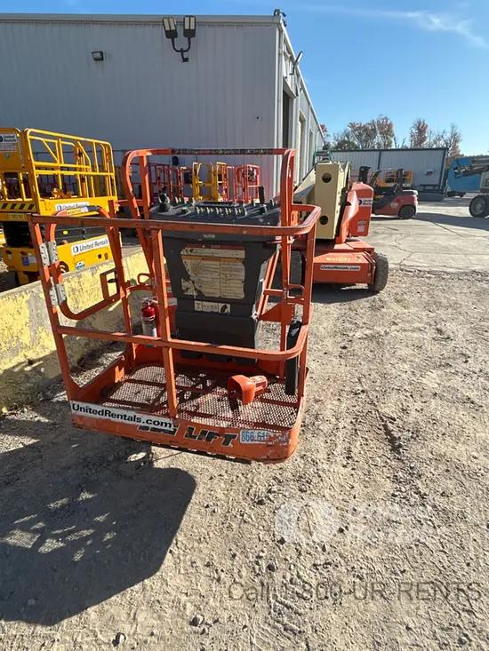 2017 JLG E400AJPN Articulating Boom Lift