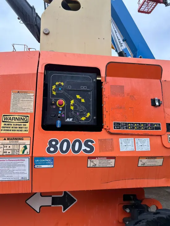 2017 JLG 800S Boom Lift