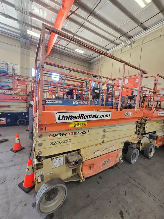 2015 JLG 3246ES Scissor Lift
