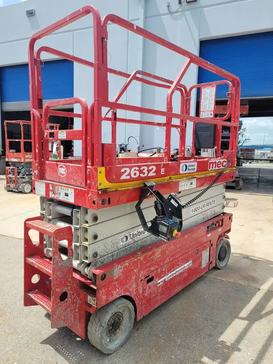 2017 MEC 2632SE Scissor Lift