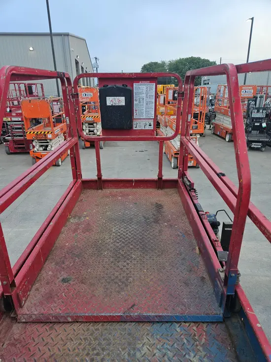 2017 MEC 3346SE Scissor Lift