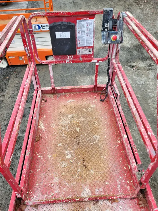 2017 MEC 4046SE Scissor Lift