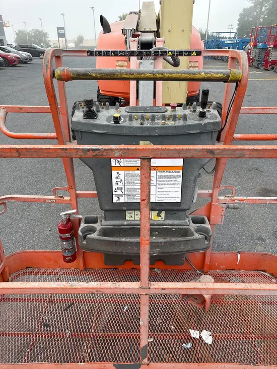 2017 JLG 450AJ Articulating Boom Lift
