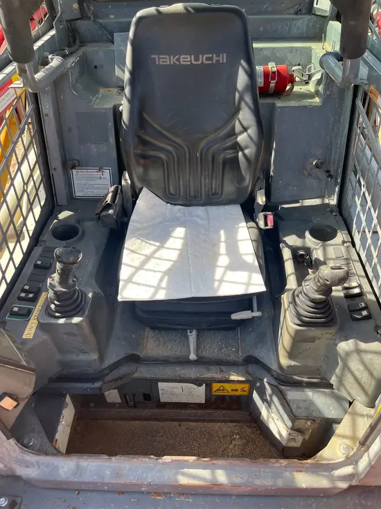 2017 Takeuchi TL12R2-R Track Loader