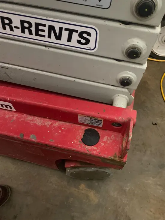 2018 MEC MICRO 19 Scissor Lift