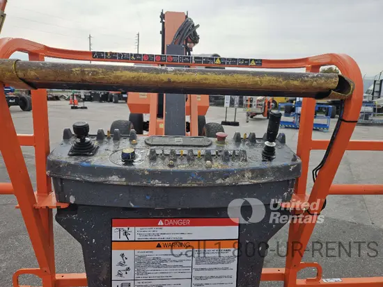 2017 JLG 800AJ Articulating Boom Lift