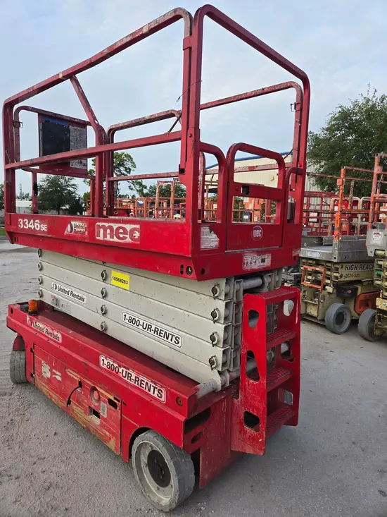 2017 MEC 3346SE Scissor Lift