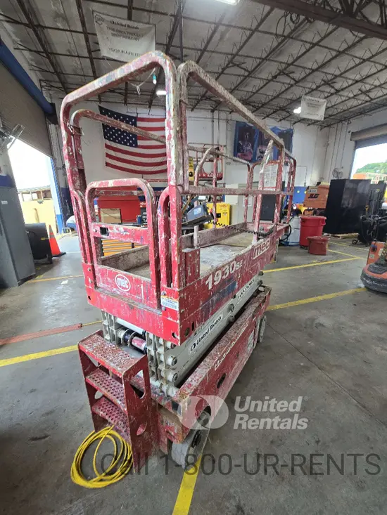 2017 MEC 1930SE Scissor Lift