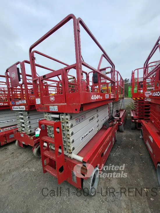 2017 MEC 4046SE Scissor Lift