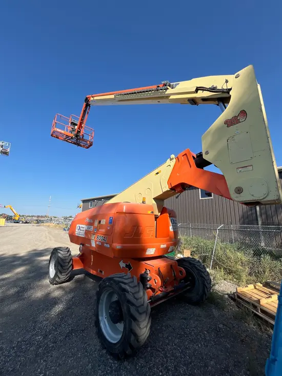 2017 JLG 800AJ Articulating Boom Lift