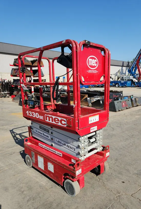 2017 MEC 1330SE Scissor Lift