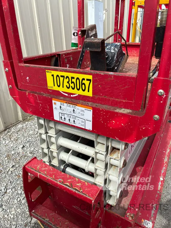 2018 MEC MICRO 19 Scissor Lift
