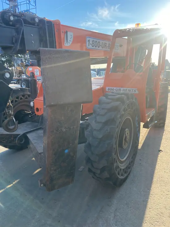 2017 SKYTRAK 10054 Forklift