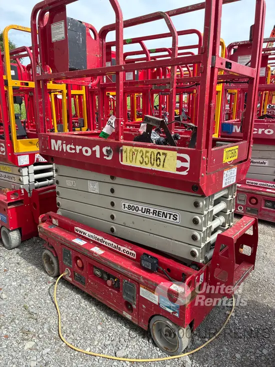2018 MEC MICRO 19 Scissor Lift