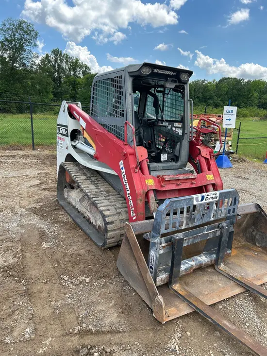 2019 Takeuchi TL12R2-CR Track Loader