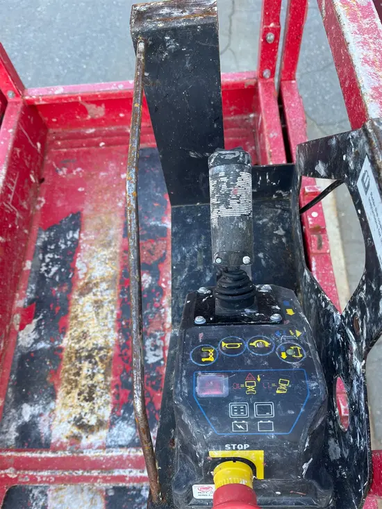 2017 MEC 1330SE Scissor Lift