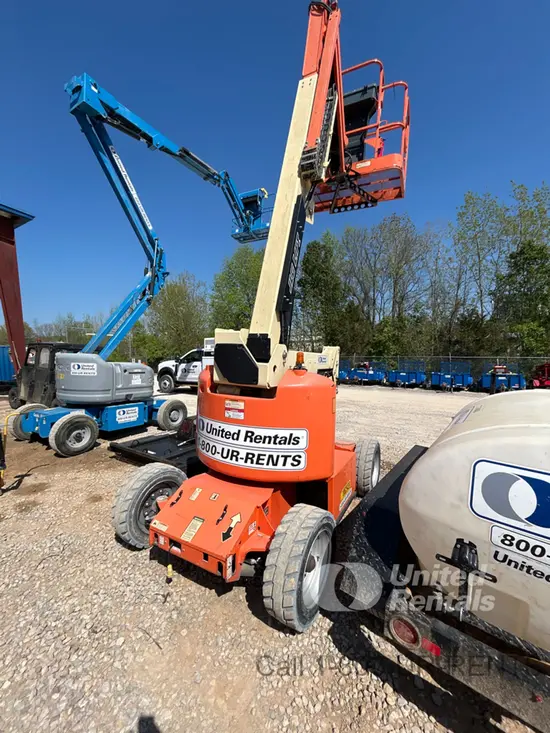 2017 JLG E450AJ Articulating Boom Lift