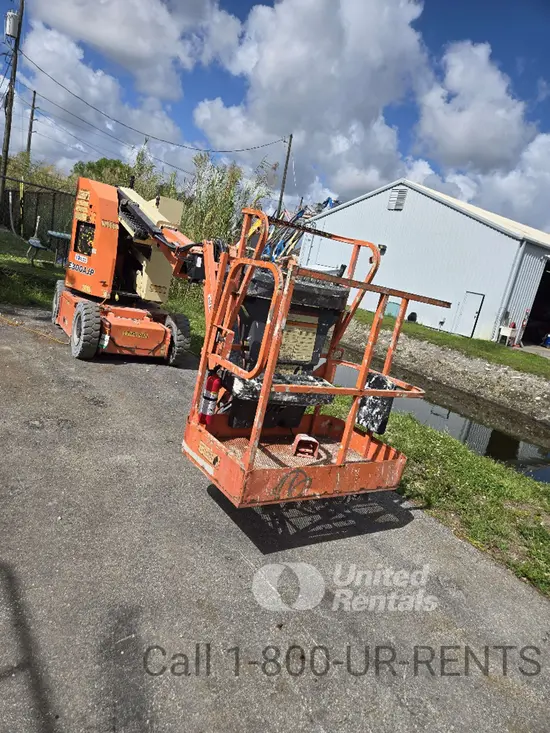 2016 JLG E300AJP Articulating Boom Lift