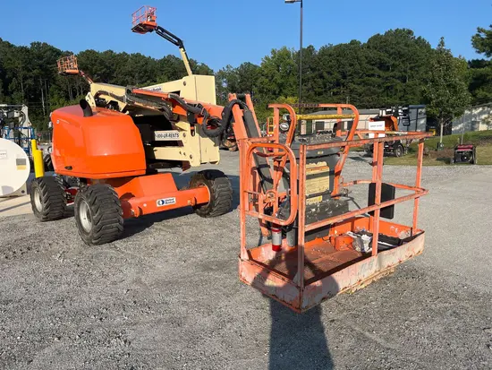 2017 JLG 450AJ Articulating Boom Lift