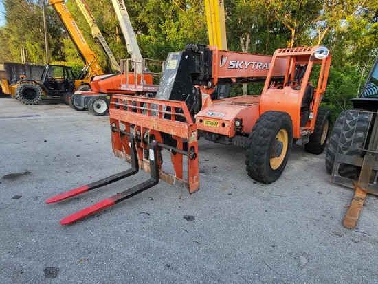 2017 SKYTRAK 6042 Forklift