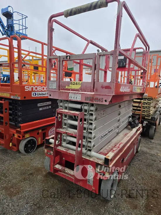 2017 MEC 4046SE Scissor Lift