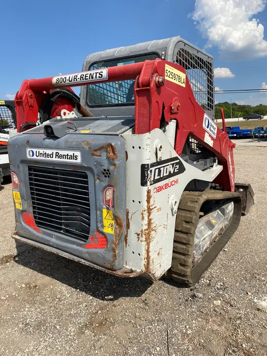 2017 Takeuchi TL10V2-R Track Loader