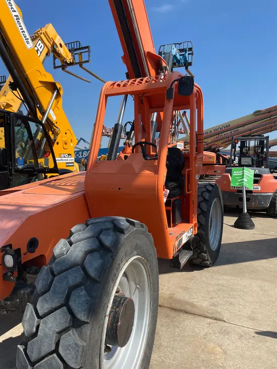 2016 SKYTRAK 6042 Forklift