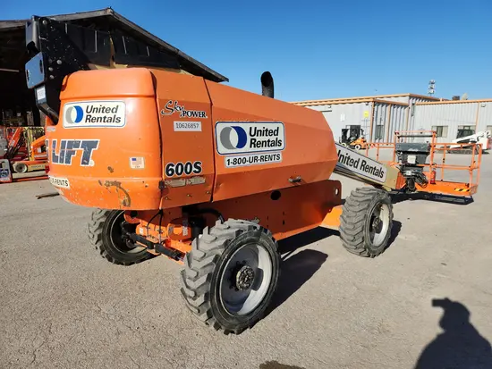 2017 JLG 600S Boom Lift