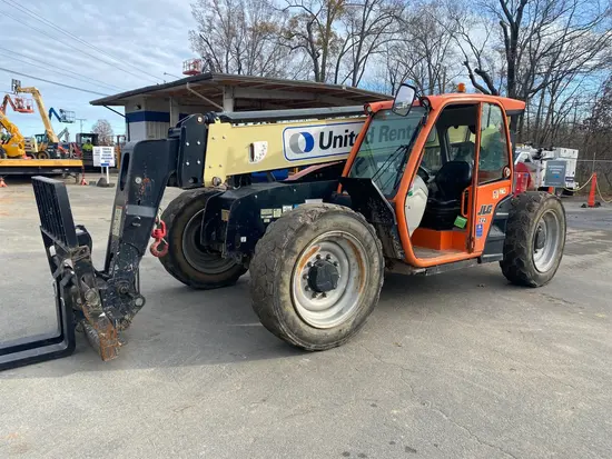 2018 JLG 742 Forklift