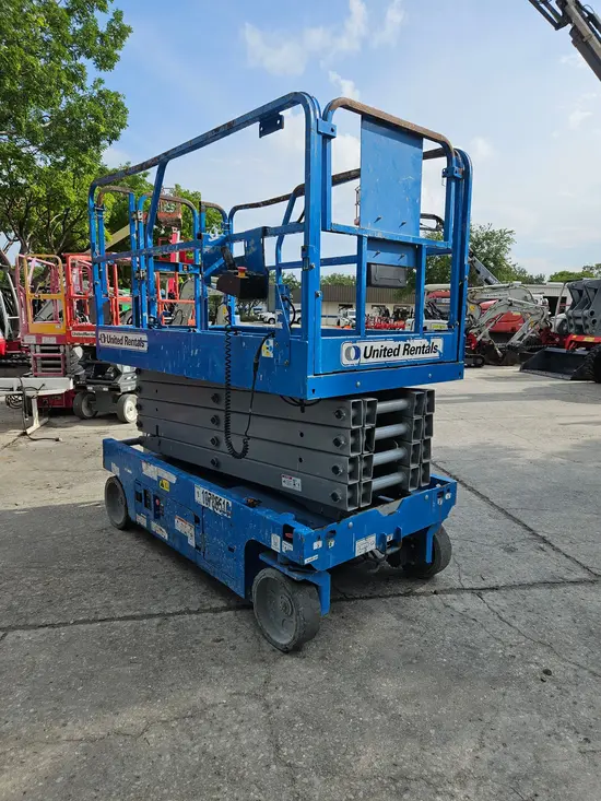 2018 Genie GS-3246 Scissor Lift