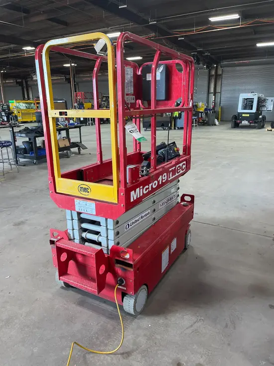 2022 MEC MICRO 19 Scissor Lift