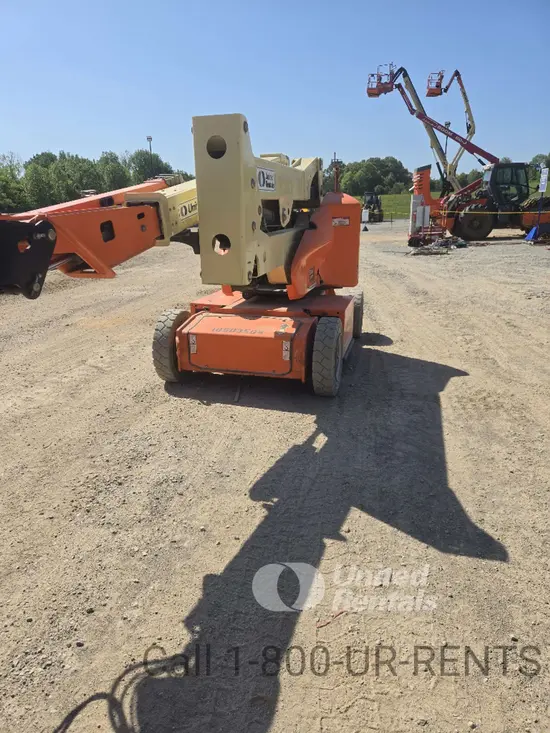 2016 JLG E400AJPN Articulating Boom Lift